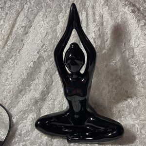 NWT Yoga Lotus Ebony Figure